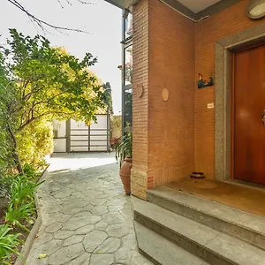 https://st-peters-spacious-3-bdr-with-private-parking-and-garden.it-romehotels.com