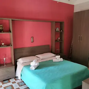 https://la-casa-di-aurora-naples.hotels-amalfi.com